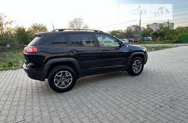 Внедорожник / Кроссовер Jeep Cherokee 2020 в Хмельницком