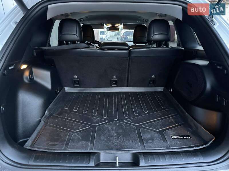 Внедорожник / Кроссовер Jeep Cherokee 2018 в Киеве