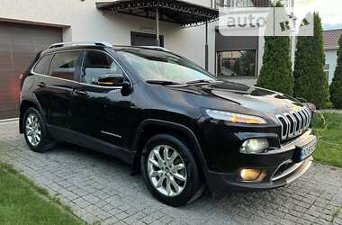 Внедорожник / Кроссовер Jeep Cherokee 2015 в Киеве