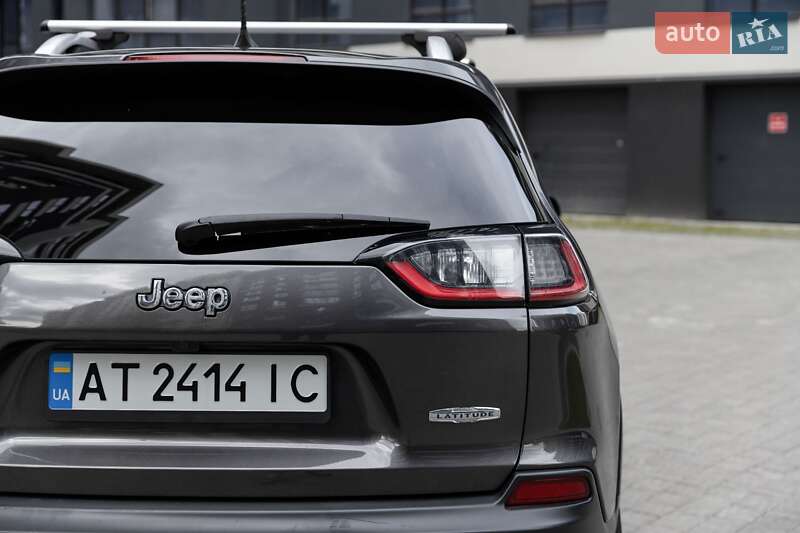 Внедорожник / Кроссовер Jeep Cherokee 2018 в Ивано-Франковске