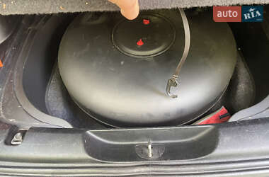 Внедорожник / Кроссовер Jeep Cherokee 2015 в Нововолынске