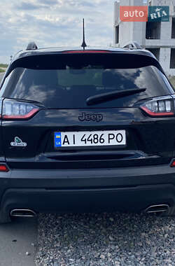 Внедорожник / Кроссовер Jeep Cherokee 2019 в Софиевской Борщаговке