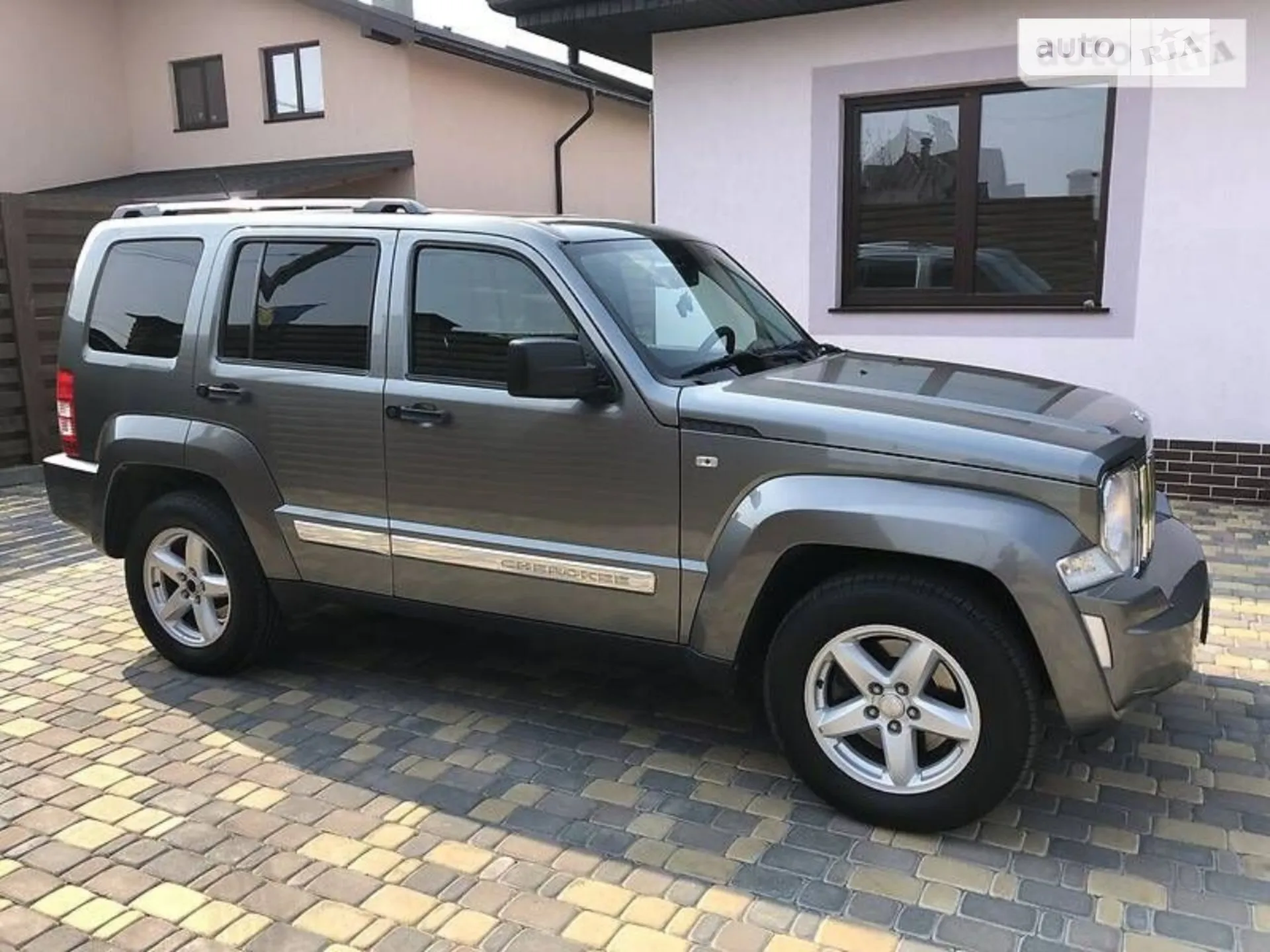 2011 Jeep Cherokee - мініатюра 3