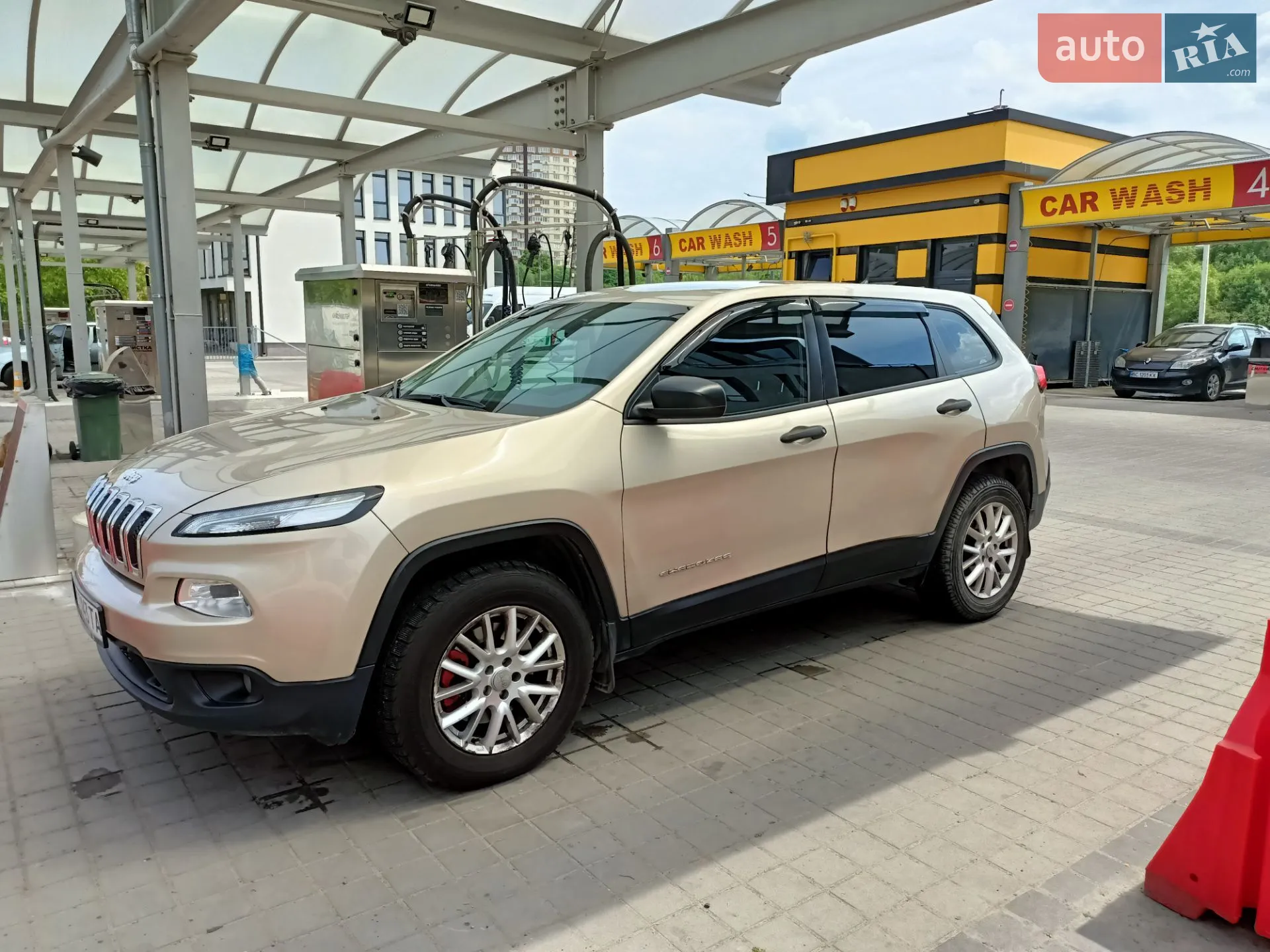 2015 Jeep Cherokee - мініатюра 3