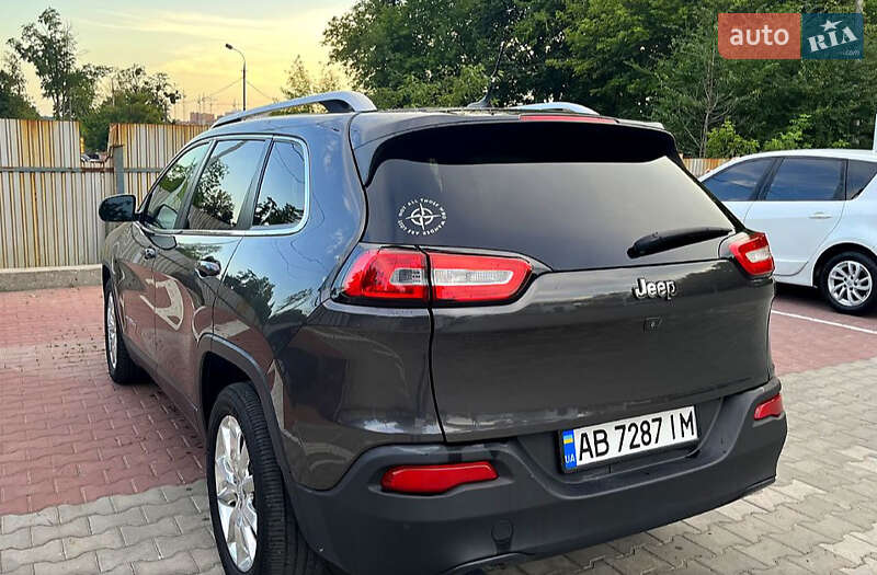 Внедорожник / Кроссовер Jeep Cherokee 2014 в Киеве