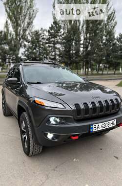 Внедорожник / Кроссовер Jeep Cherokee 2013 в Кропивницком