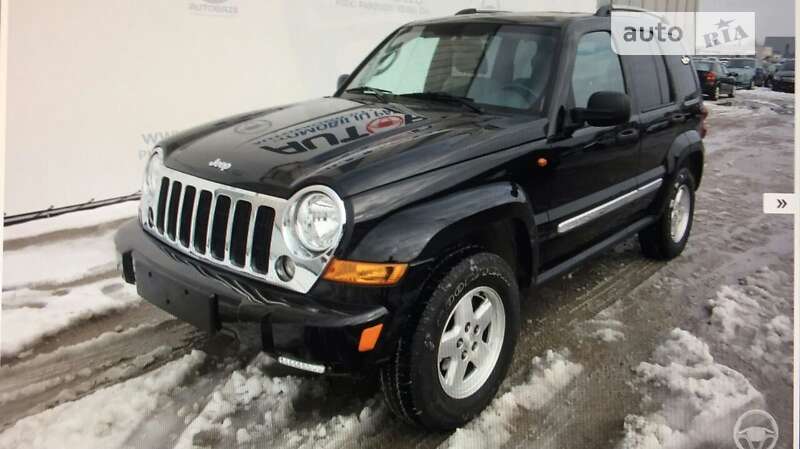 Внедорожник / Кроссовер Jeep Cherokee 2005 в Киеве