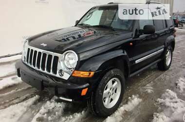 Внедорожник / Кроссовер Jeep Cherokee 2005 в Киеве