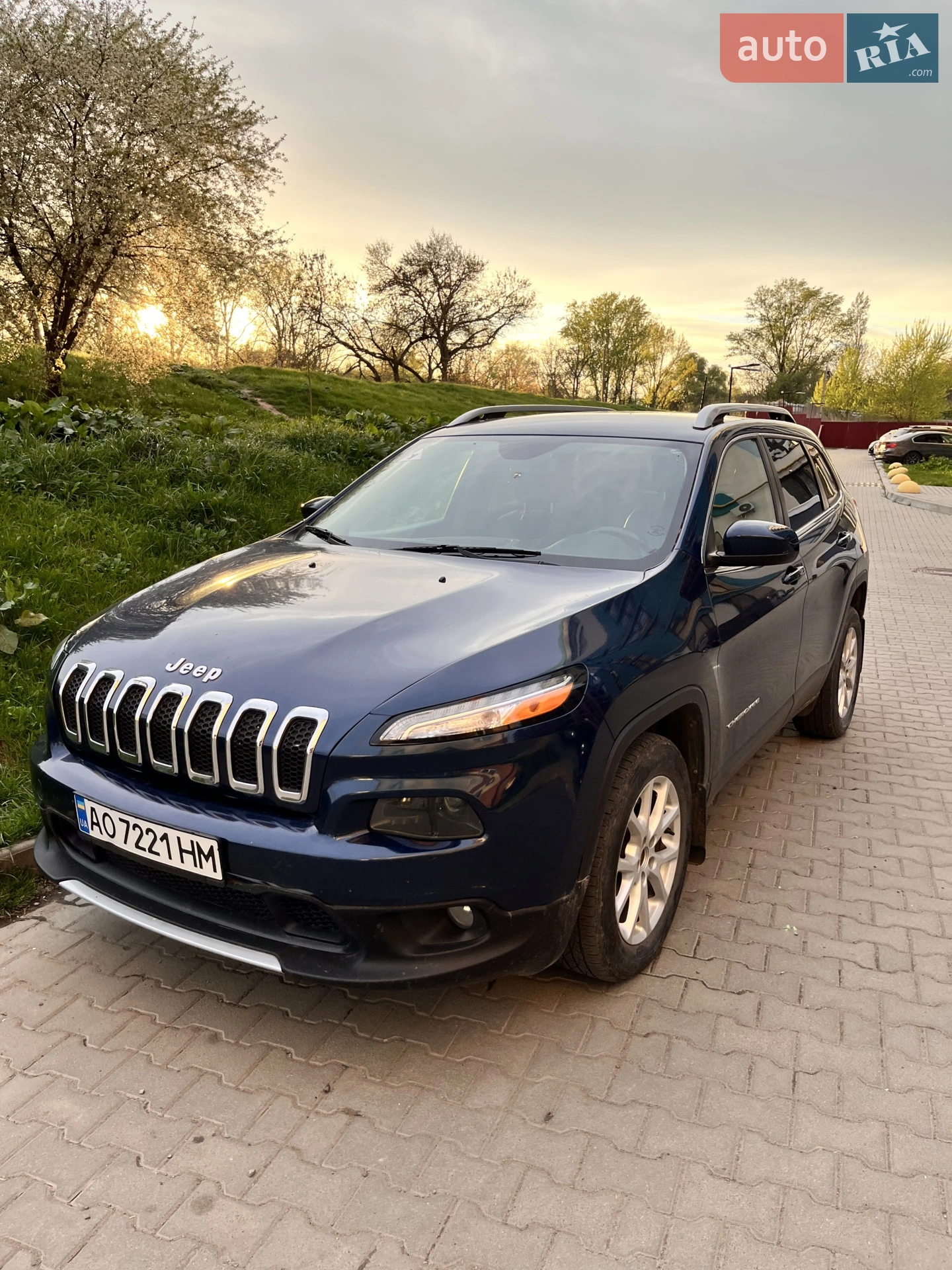 2017 Jeep Cherokee - фото 1