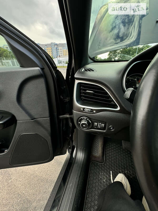 Внедорожник / Кроссовер Jeep Cherokee 2018 в Львове