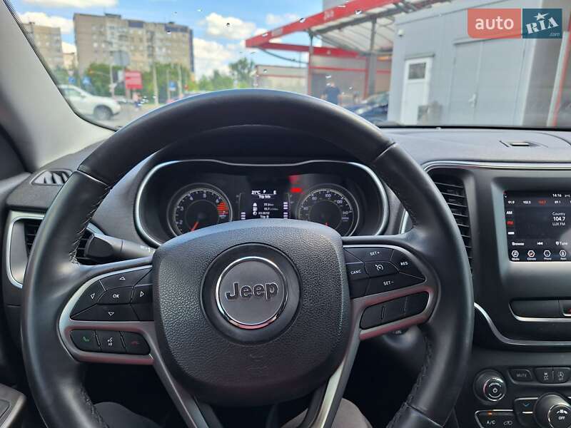 Внедорожник / Кроссовер Jeep Cherokee 2018 в Львове фото 10 Внедорожник / Кроссовер Jeep Cherokee 2018 в Львове