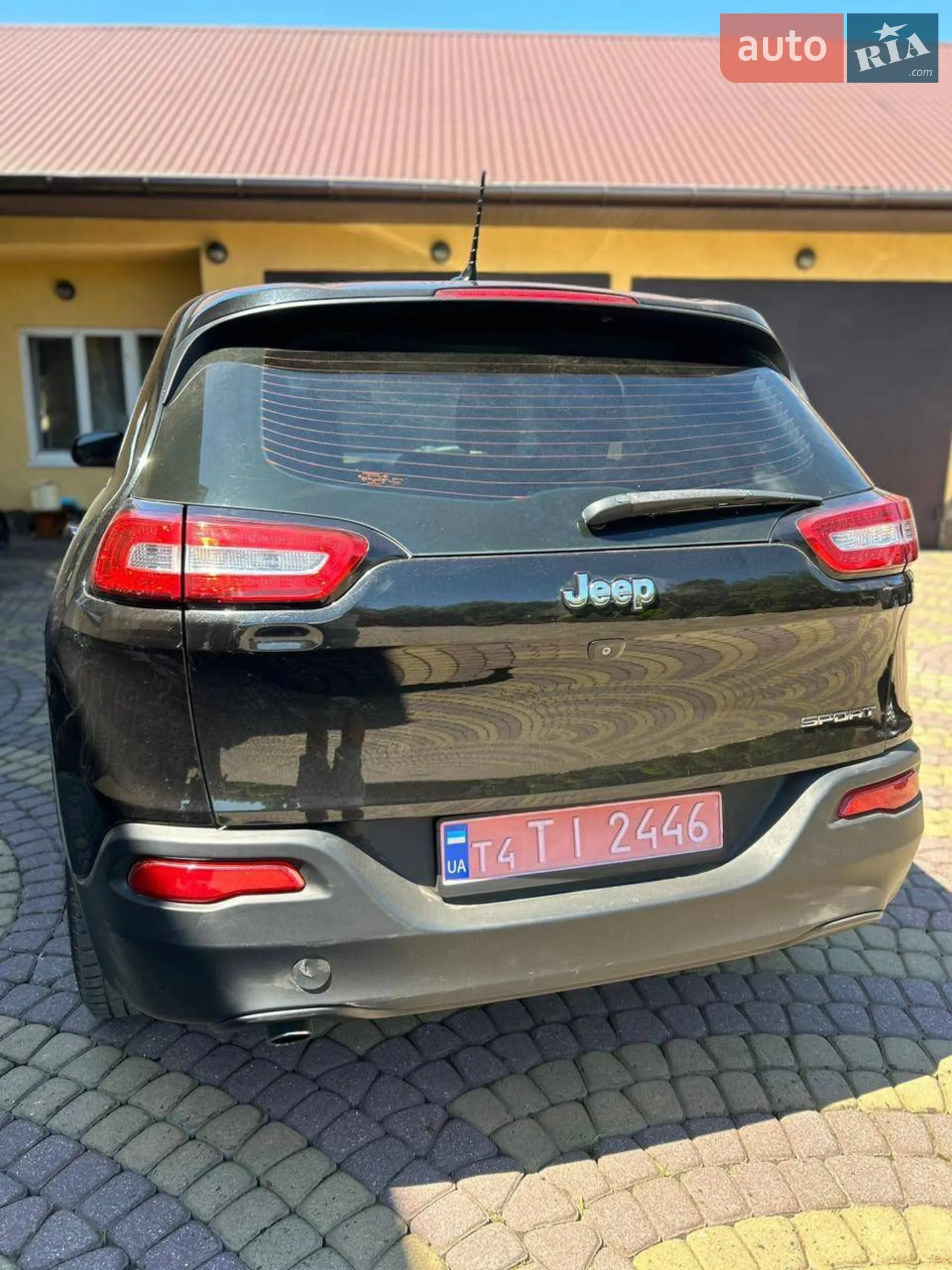 2014 Jeep Cherokee - мініатюра 2