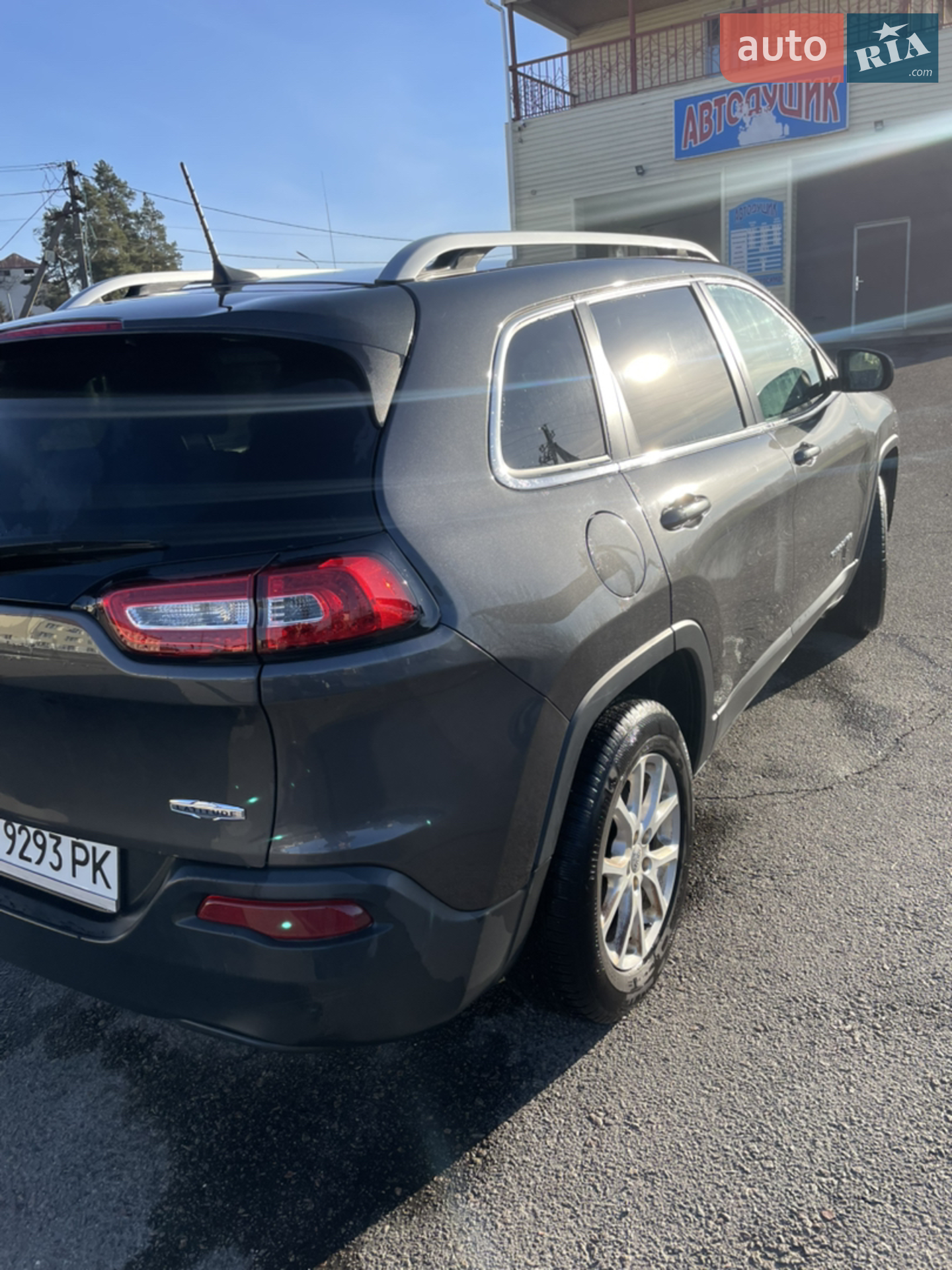 2016 Jeep Cherokee - мініатюра 17