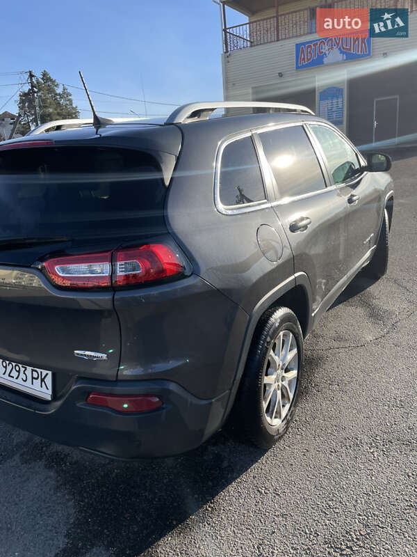 Позашляховик / Кросовер Jeep Cherokee 2016 в Володарці