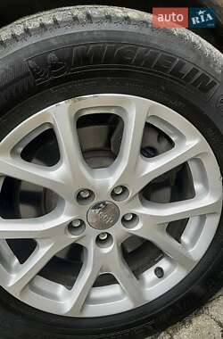 Позашляховик / Кросовер Jeep Cherokee 2015 в Києві