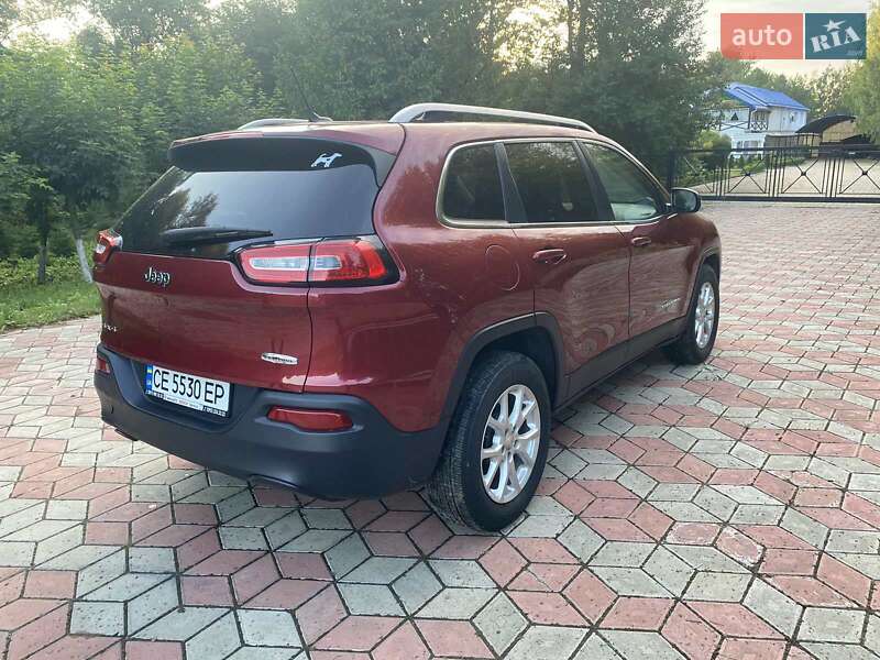 Позашляховик / Кросовер Jeep Cherokee 2015 в Чернівцях