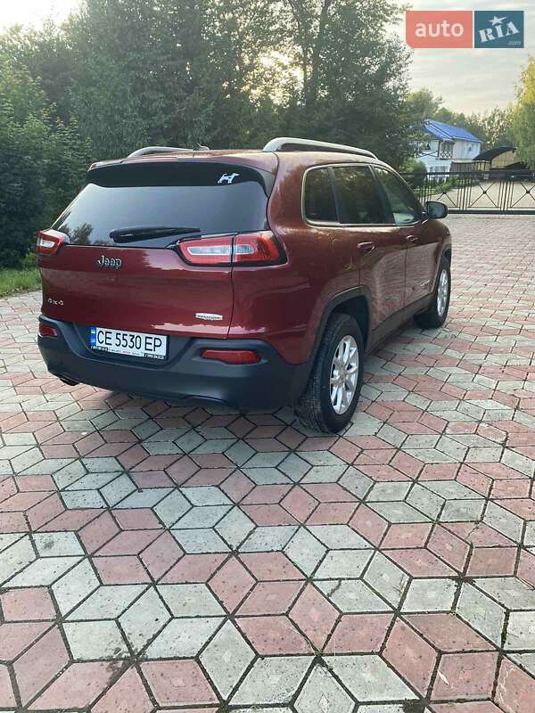 Позашляховик / Кросовер Jeep Cherokee 2015 в Чернівцях