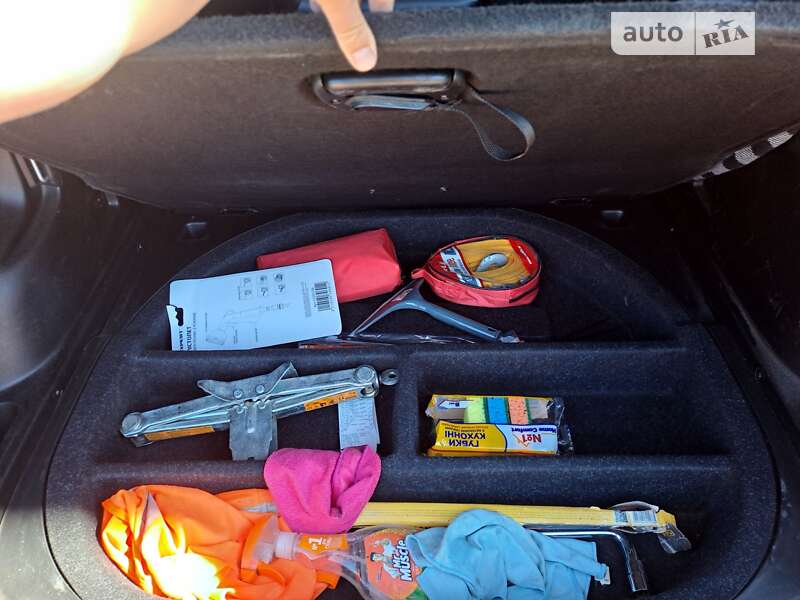 Позашляховик / Кросовер Jeep Cherokee 2016 в Жовкві фото 10 Позашляховик / Кросовер Jeep Cherokee 2016 в Жовкві