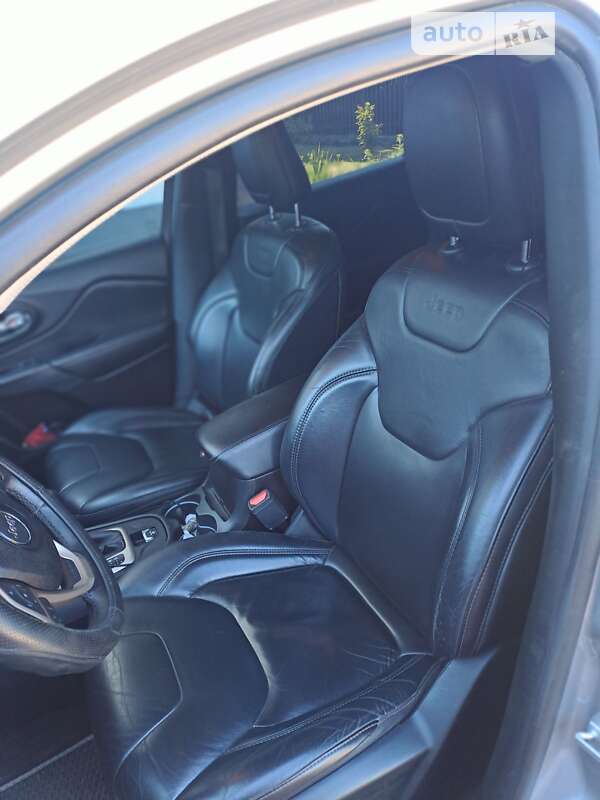 Позашляховик / Кросовер Jeep Cherokee 2016 в Жовкві фото 13 Позашляховик / Кросовер Jeep Cherokee 2016 в Жовкві