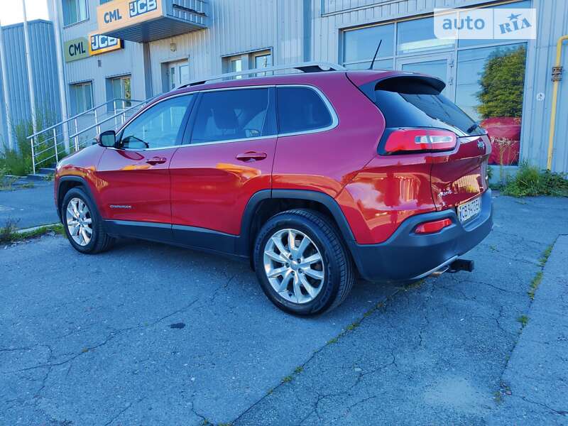 Внедорожник / Кроссовер Jeep Cherokee 2015 в Чернигове