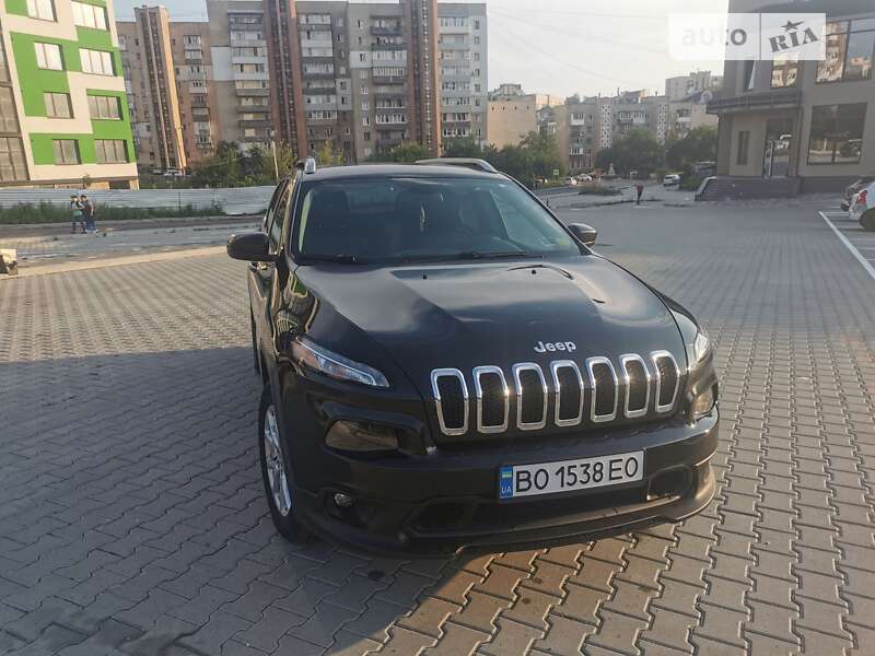 Позашляховик / Кросовер Jeep Cherokee 2015 в Тернополі