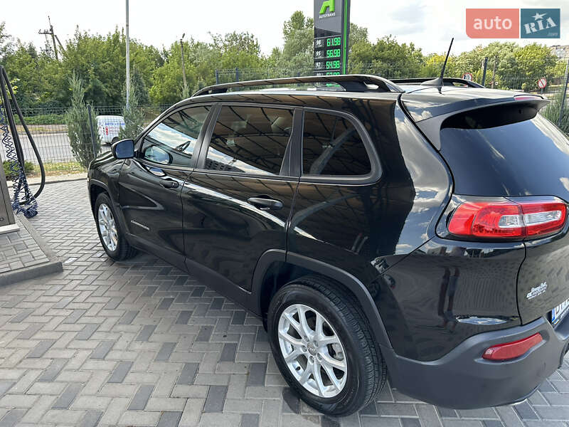 Внедорожник / Кроссовер Jeep Cherokee 2017 в Полтаве