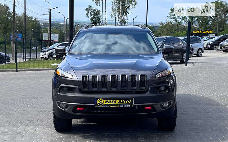 Внедорожник / Кроссовер Jeep Cherokee 2015 в Черновцах фото 2 Внедорожник / Кроссовер Jeep Cherokee 2015 в Черновцах
