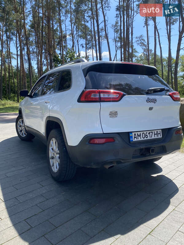 Внедорожник / Кроссовер Jeep Cherokee 2014 в Житомире фото 2 Внедорожник / Кроссовер Jeep Cherokee 2014 в Житомире