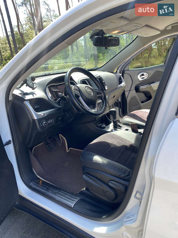 Внедорожник / Кроссовер Jeep Cherokee 2014 в Житомире фото 8 Внедорожник / Кроссовер Jeep Cherokee 2014 в Житомире