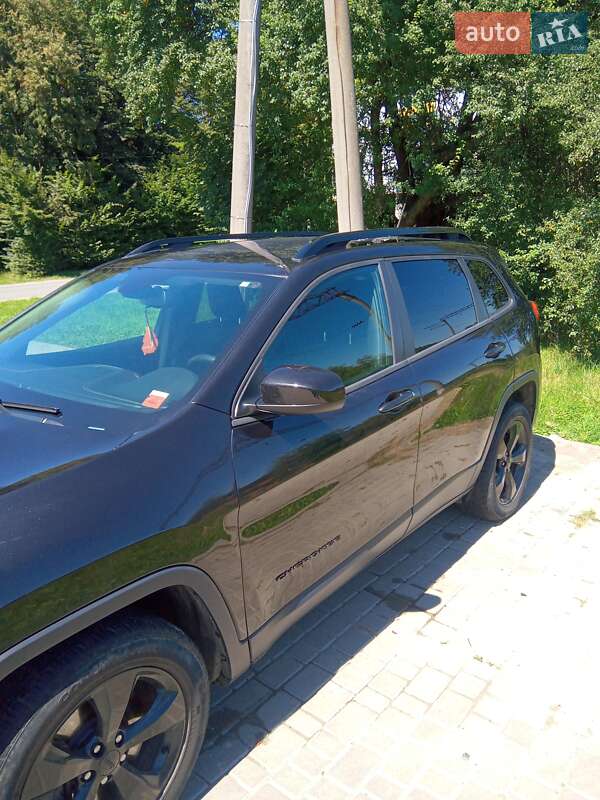 Внедорожник / Кроссовер Jeep Cherokee 2015 в Моршине фото 6 Внедорожник / Кроссовер Jeep Cherokee 2015 в Моршине