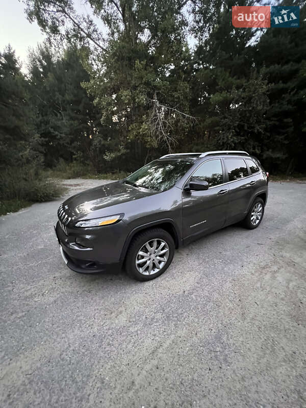Внедорожник / Кроссовер Jeep Cherokee 2017 в Брусилове