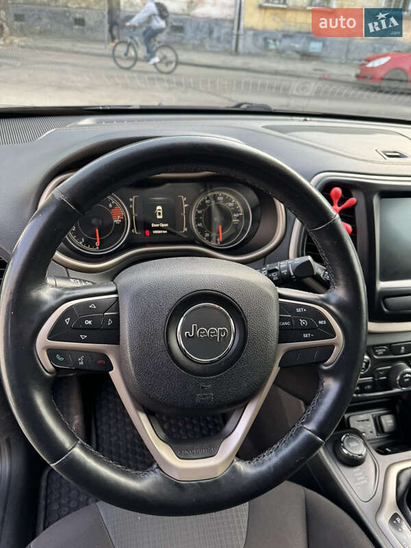 Внедорожник / Кроссовер Jeep Cherokee 2015 в Львове фото 7 Внедорожник / Кроссовер Jeep Cherokee 2015 в Львове