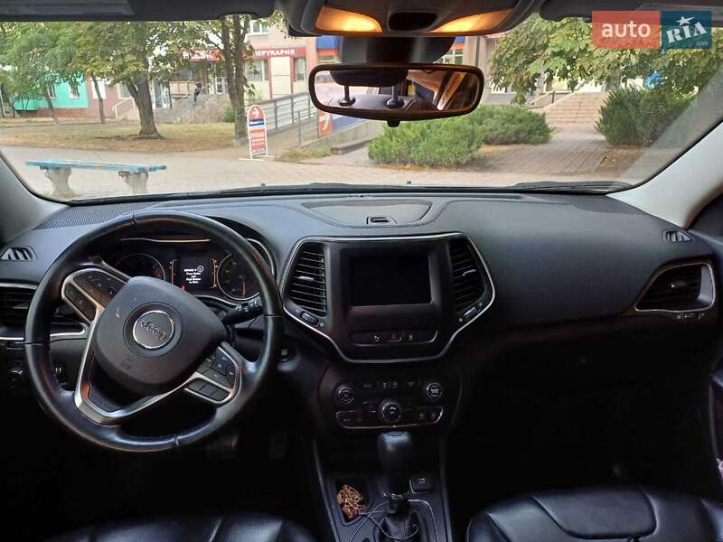 Позашляховик / Кросовер Jeep Cherokee 2020 в Олександрії