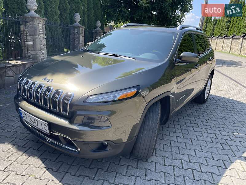 Позашляховик / Кросовер Jeep Cherokee 2014 в Надвірній