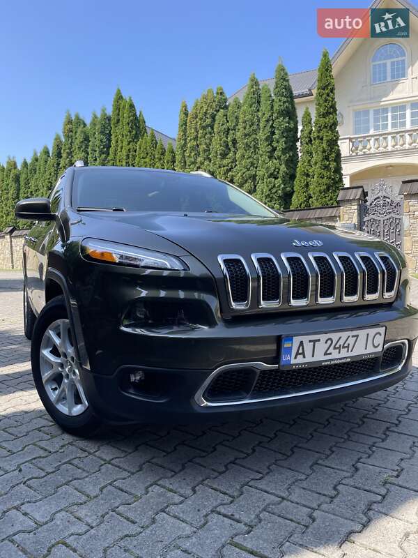 Позашляховик / Кросовер Jeep Cherokee 2014 в Надвірній