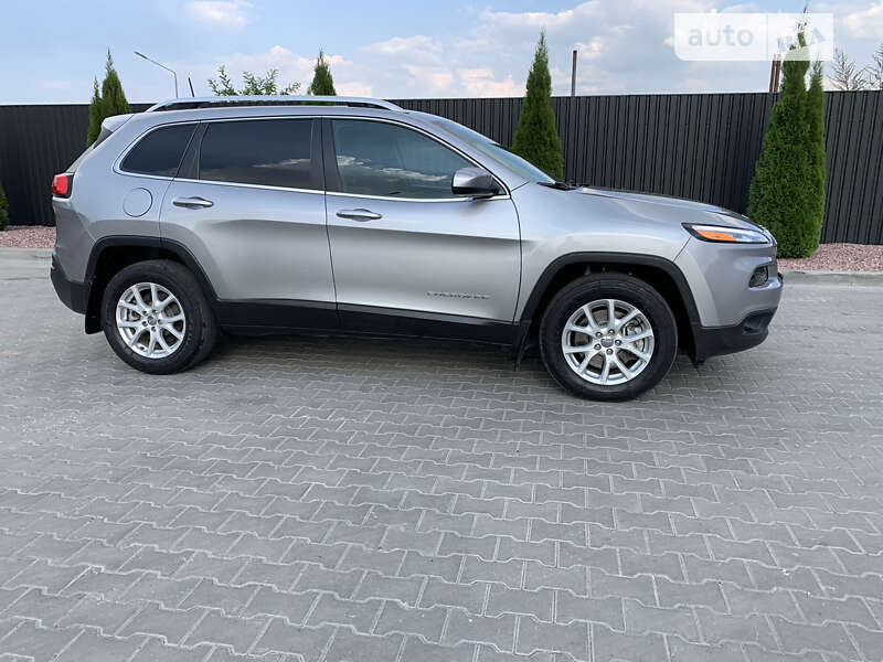 Внедорожник / Кроссовер Jeep Cherokee 2017 в Тернополе