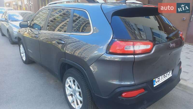 Внедорожник / Кроссовер Jeep Cherokee 2016 в Чернигове