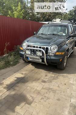 Внедорожник / Кроссовер Jeep Cherokee 2005 в Новомосковске