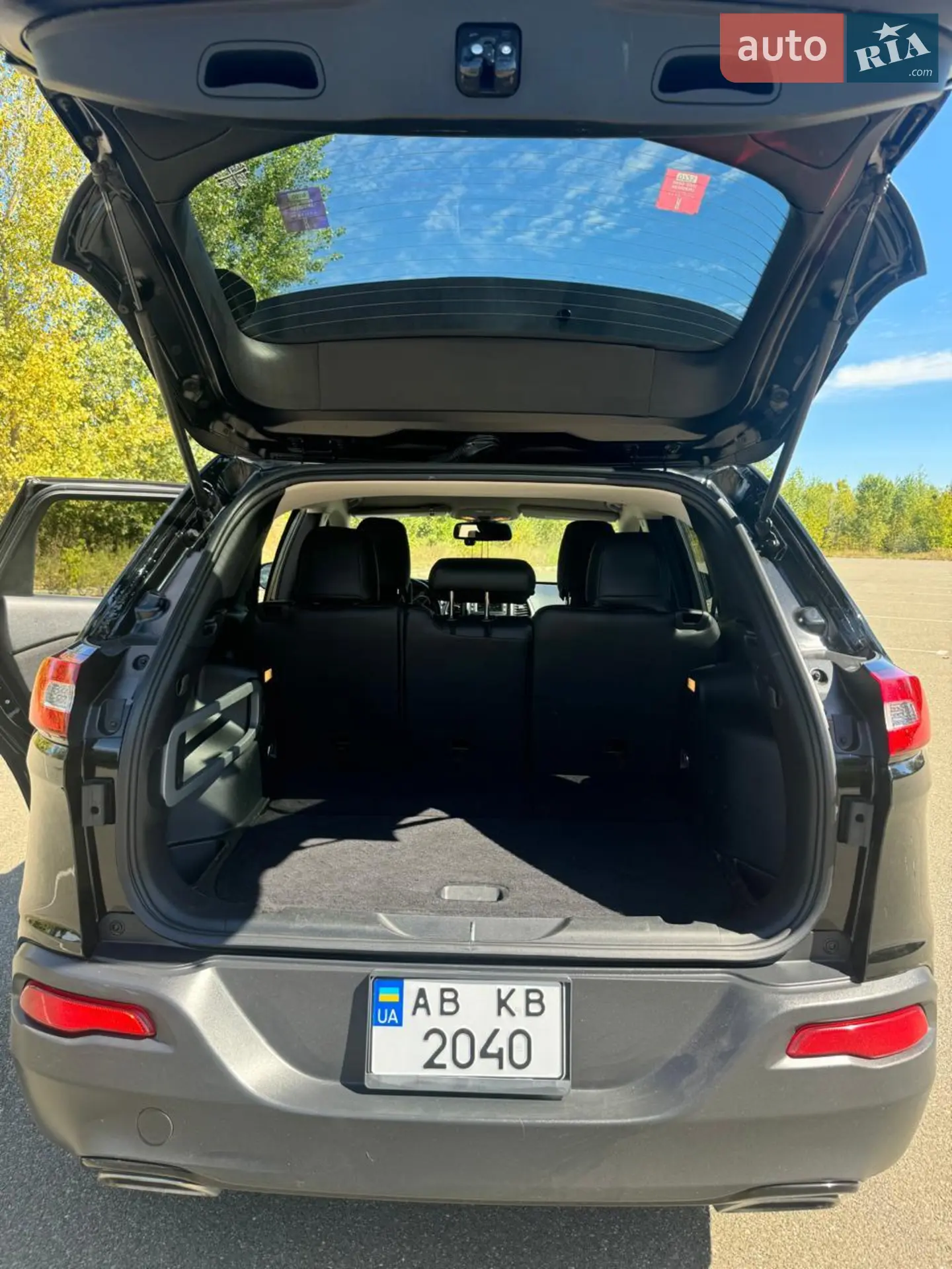2017 Jeep Cherokee - мініатюра 15