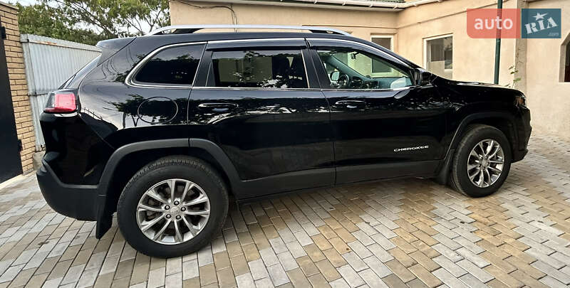 Внедорожник / Кроссовер Jeep Cherokee 2018 в Рени