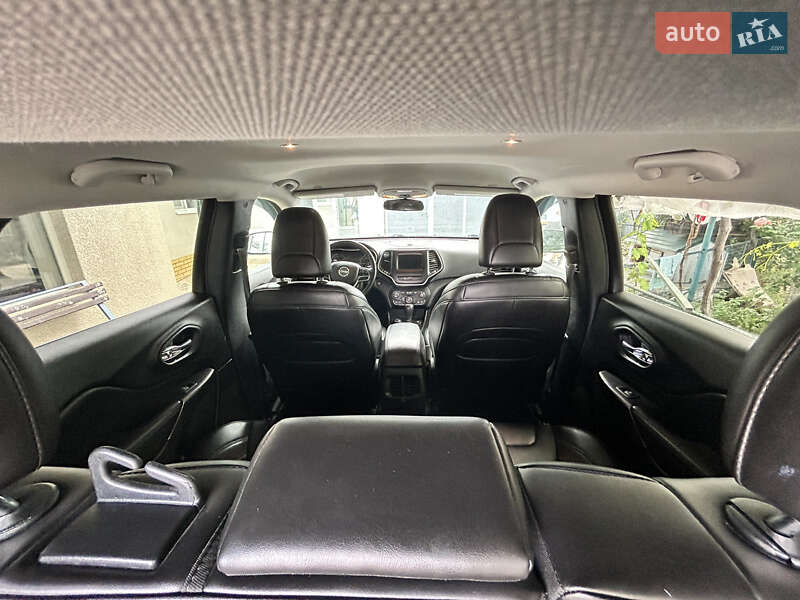 Внедорожник / Кроссовер Jeep Cherokee 2018 в Рени