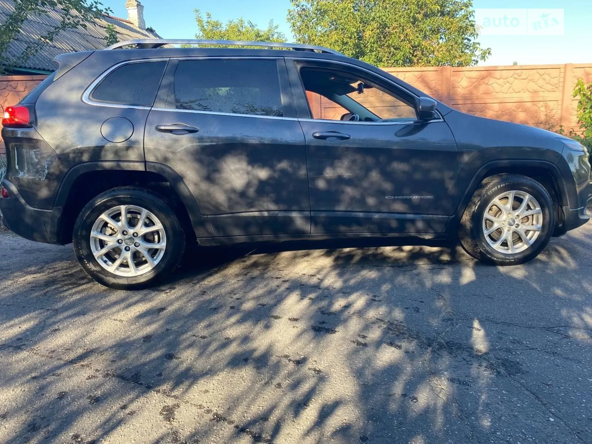 2015 Jeep Cherokee - мініатюра 6