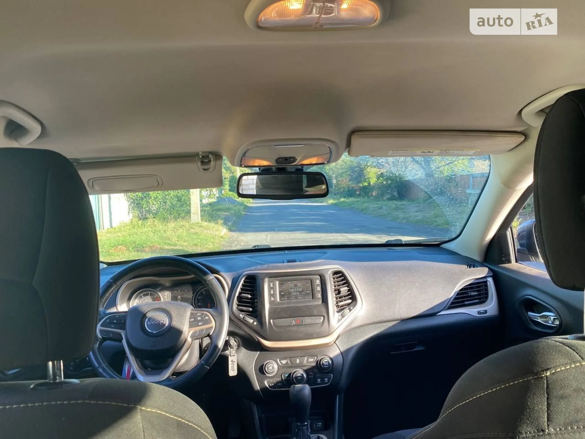 2015 Jeep Cherokee - мініатюра 31