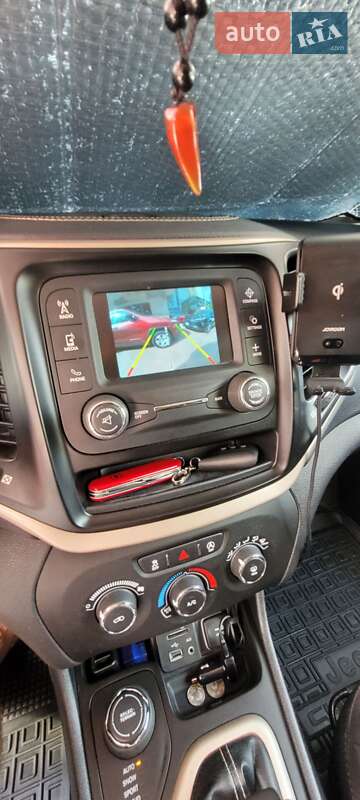 Позашляховик / Кросовер Jeep Cherokee 2017 в Херсоні