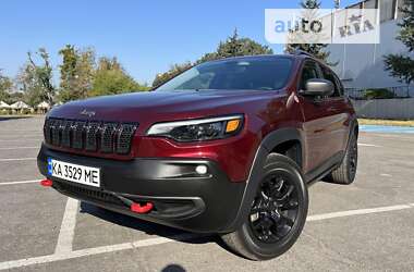 Внедорожник / Кроссовер Jeep Cherokee 2019 в Киеве