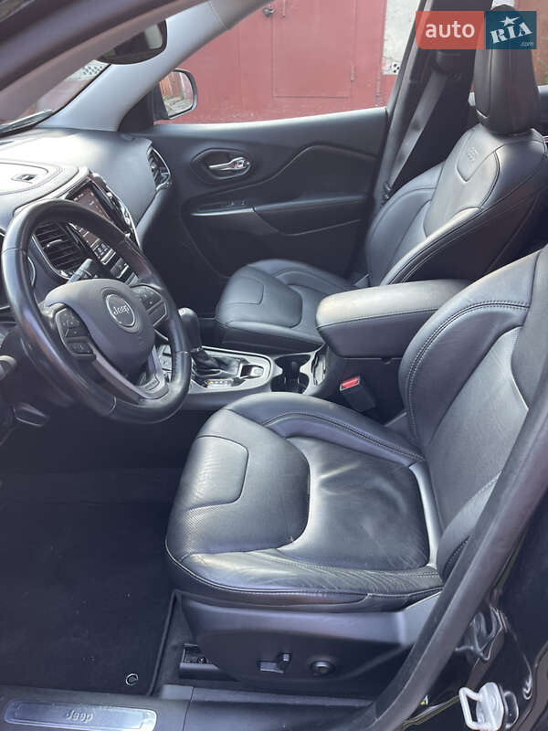 Позашляховик / Кросовер Jeep Cherokee 2019 в Хмельницькому
