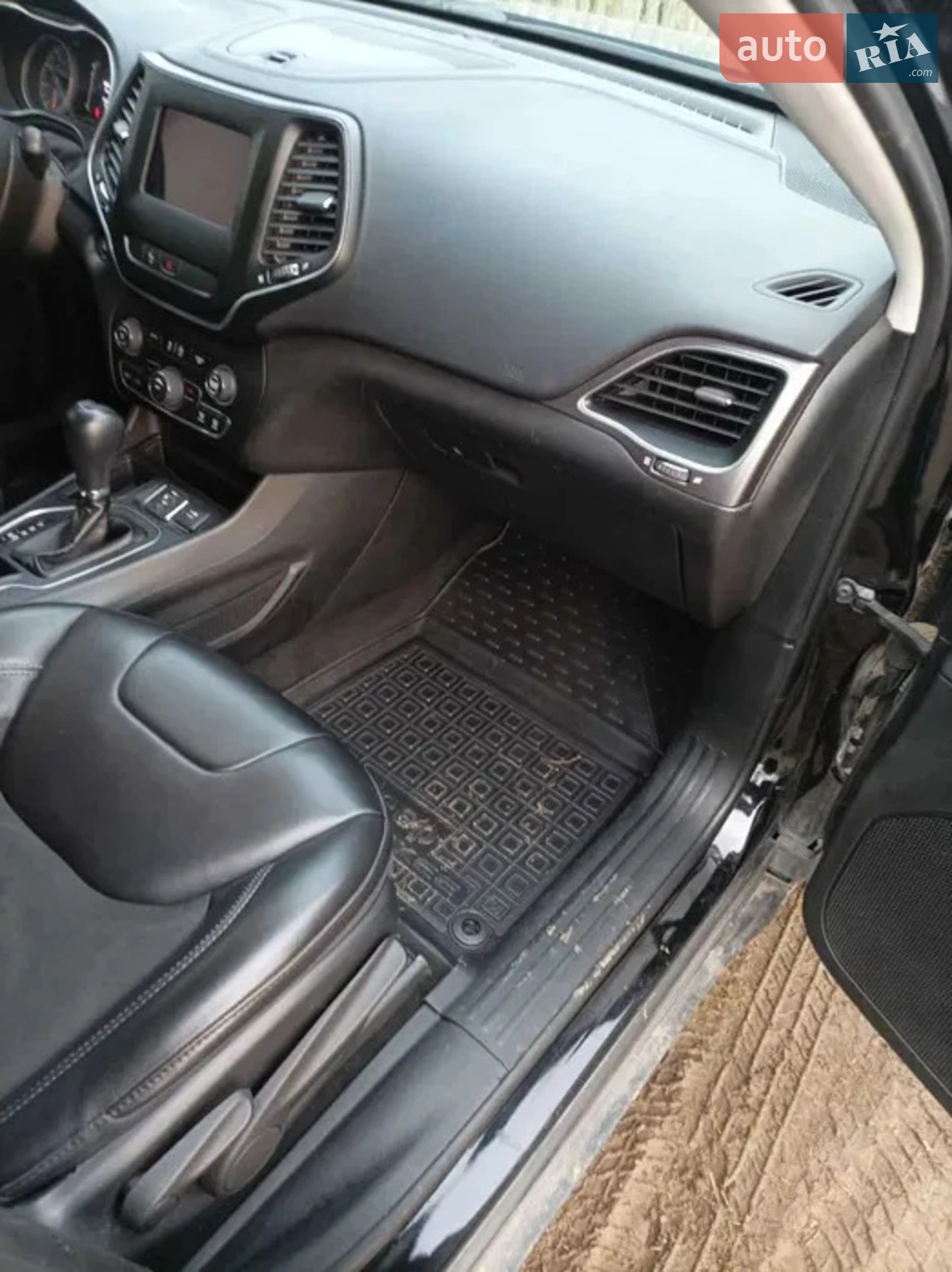 2018 Jeep Cherokee - мініатюра 8