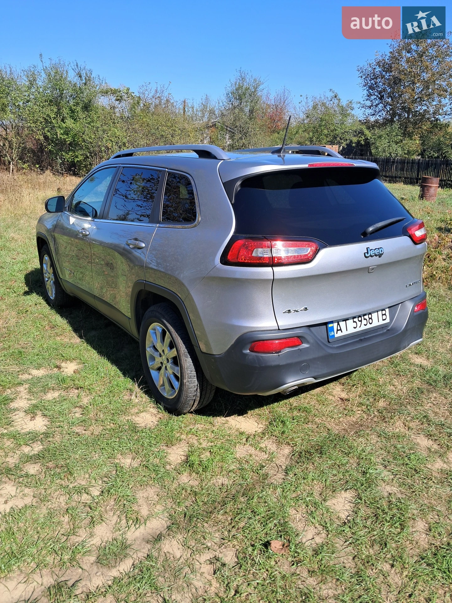 2016 Jeep Cherokee - мініатюра 4