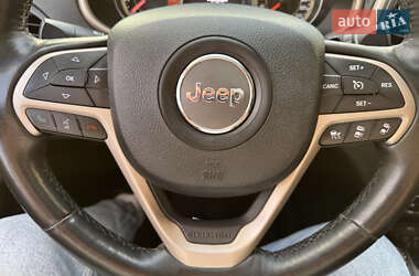 Внедорожник / Кроссовер Jeep Cherokee 2015 в Кропивницком