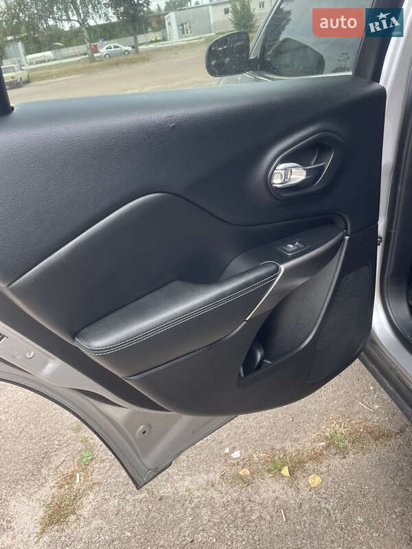 Позашляховик / Кросовер Jeep Cherokee 2018 в Чернігові